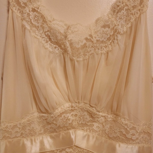 Vintage 60s 2pc Vanity Fair Peignoir Set Knee Length Nylon Chiffon Gown/Robe 32 - Picture 13 of 13